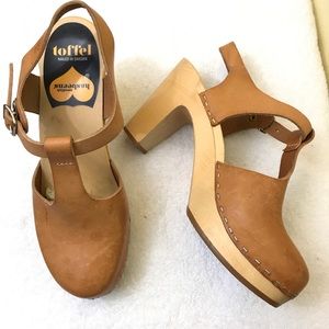 Gently worn SWEDISH HASBEEN Mary Jane clog size 38
